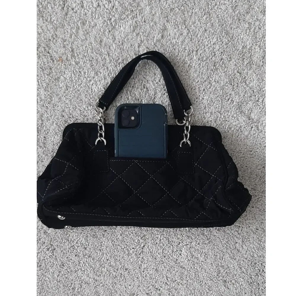Vera Bradley Black Quilted Microfiber Handbag - Picture 4 of 6